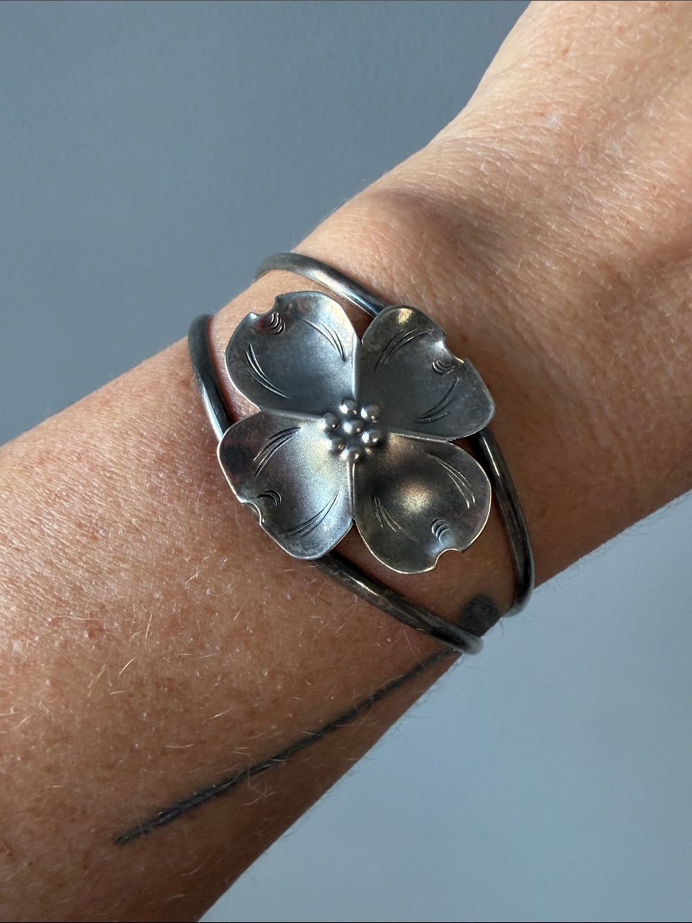 Vintage Stuart Nye Sterling Silver Dogwood flower cuff bracelet